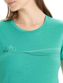Icebreaker Women Tech Lite Tee Cadence Path Loden -TROLKID Bekleidung Geschaft 0A56NP733 4 1280x1280