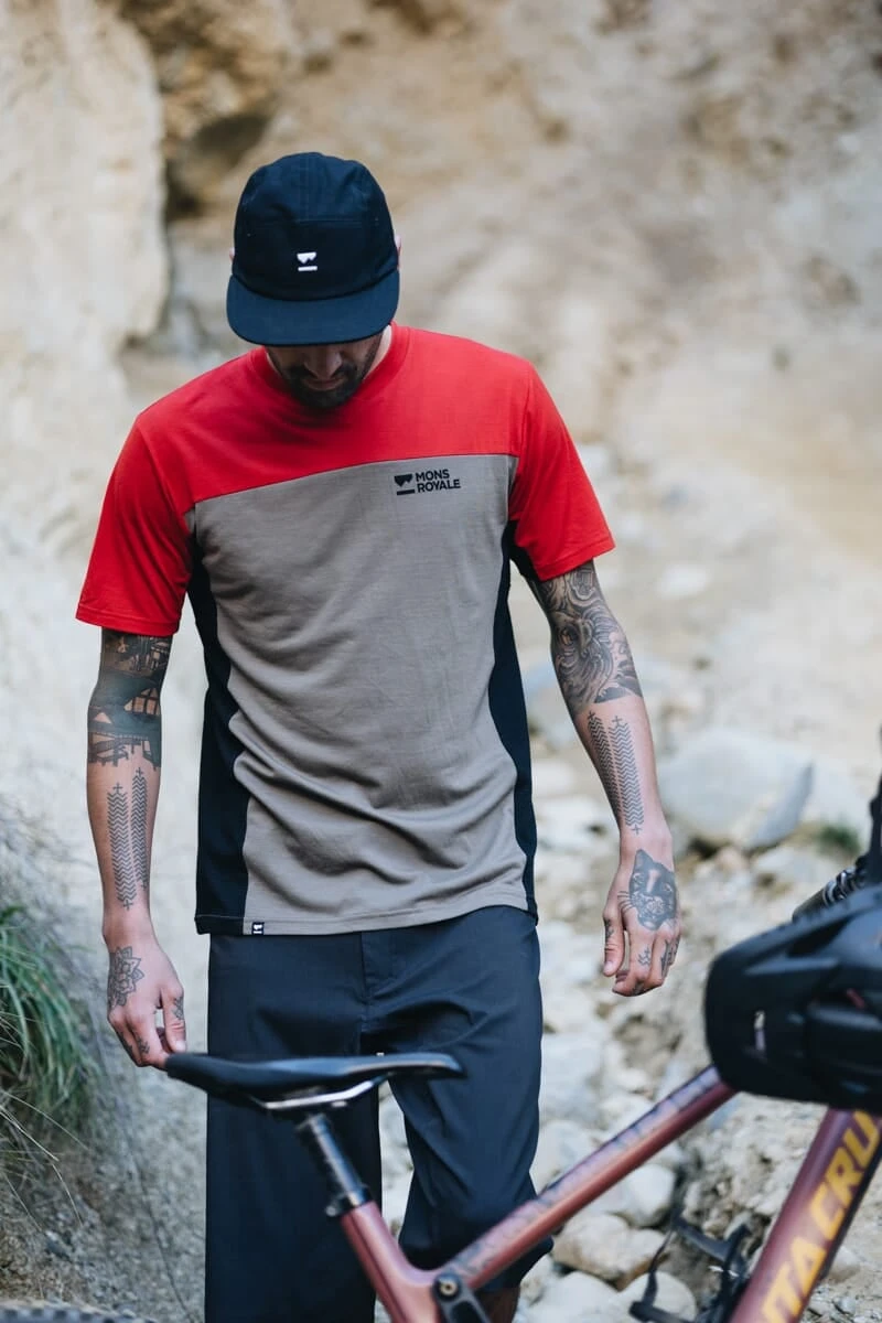 Mons Royale Redwood Enduro VT Retro Red/Blk/Walnut 4 Mons Royale Redwood Enduro VT Retro Red/Blk/Walnut – Bild 2