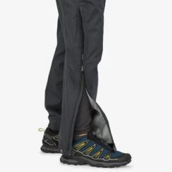Patagonia M'S Torrentshell 3L Pants - Reg Black -TROLKID Bekleidung Geschaft 85265 BLK CHZIP 1280x1280