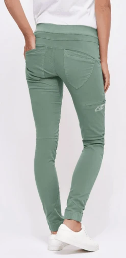 Looking For Wild Women's Laila Peak -TROLKID Bekleidung Geschaft looking for wild laila peak iceberg green 3UaG01sTrzMhQC 1280x1280