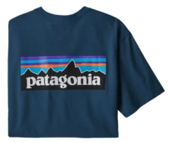 Patagonia P-6 Logo Responsibili-Tee -TROLKID Bekleidung Geschaft patagonia p6 logo responsibility shirt crater blue 1280x1280